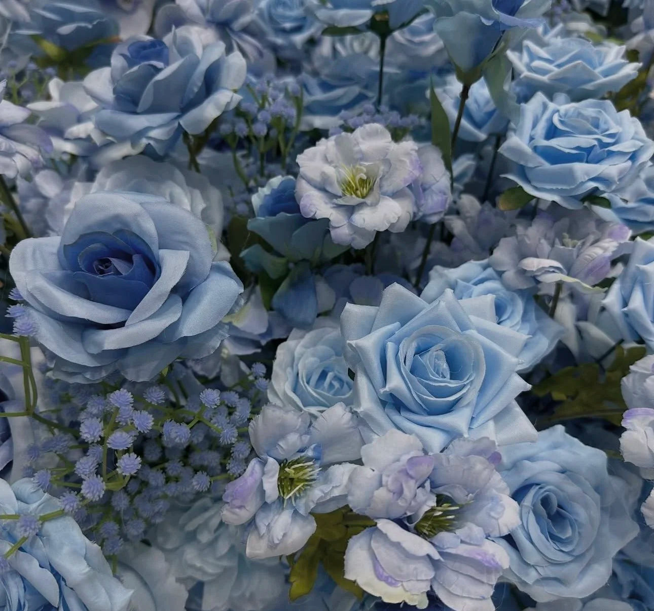 Light Blue Babys Breath Premium Rose Heart Arch - 4923